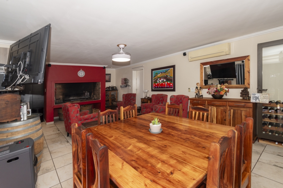 4 Bedroom Property for Sale in Country Club Western Cape